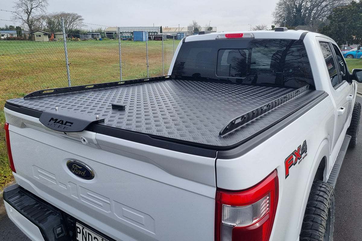 MAC300 (FF21) 21+ Ford F150 SWB 5"5 Tray