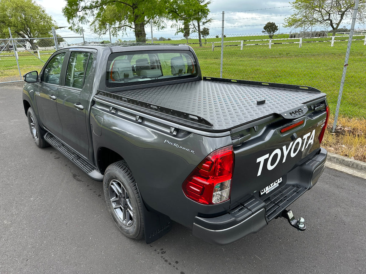 MAC300 (TH17J) 15+ Toyota Hilux SR & Workmate