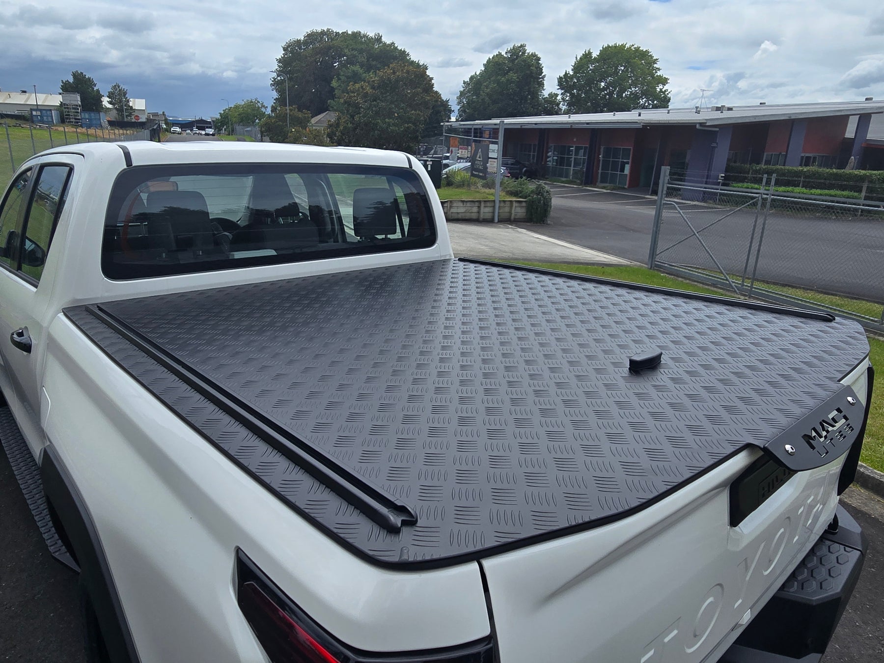 MAC230F (TH26F) 26+ Toyota Hilux
