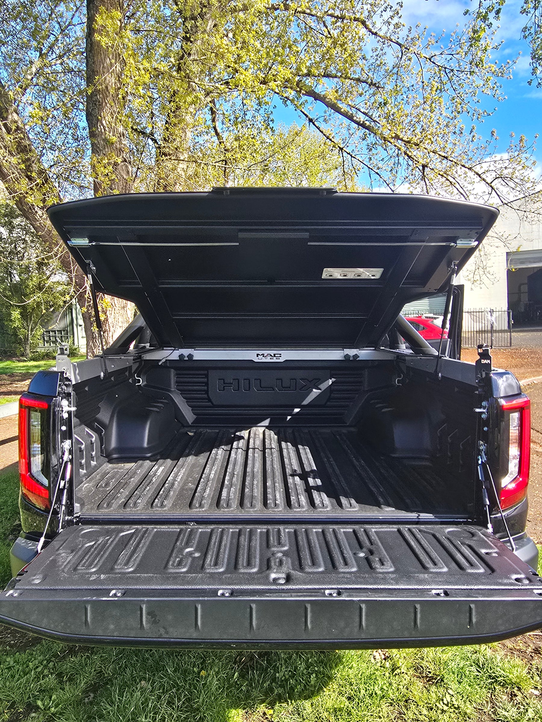 MAC230FR (TH26FR) 26+ Toyota Hilux